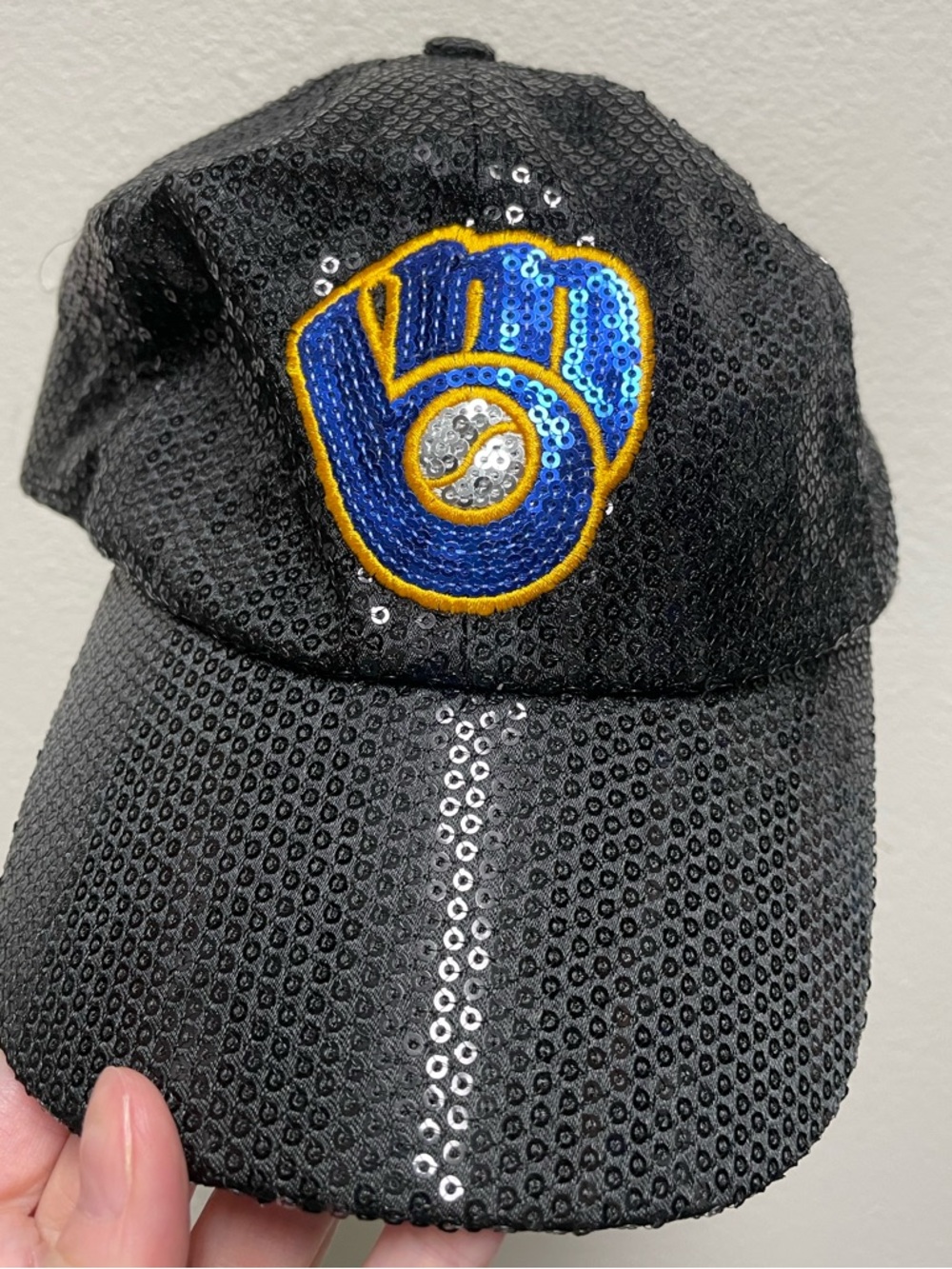 Women’s ‘47 brand Milwaukee Brewers black baseball hat with sequins